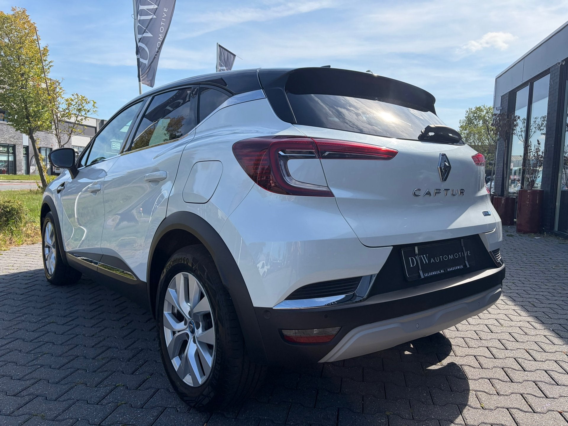 Renault Captur 1.6 E-Tech Plug-in Hybrid 160 Intens Bose Aut, Auto's, Renault, 77 km/l, Gebruikt, 4 cilinders, Leder en Stof