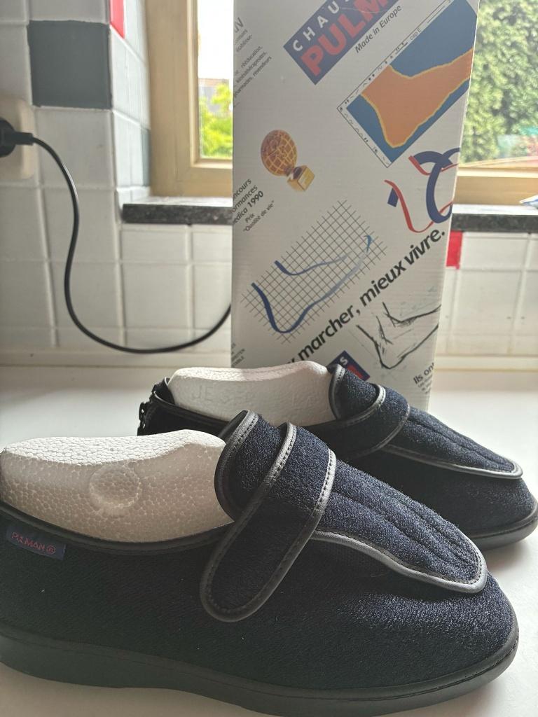 Pantoffels, Blauw, Ophalen of Verzenden, Zo goed als nieuw, Pantoffels of Sloffen