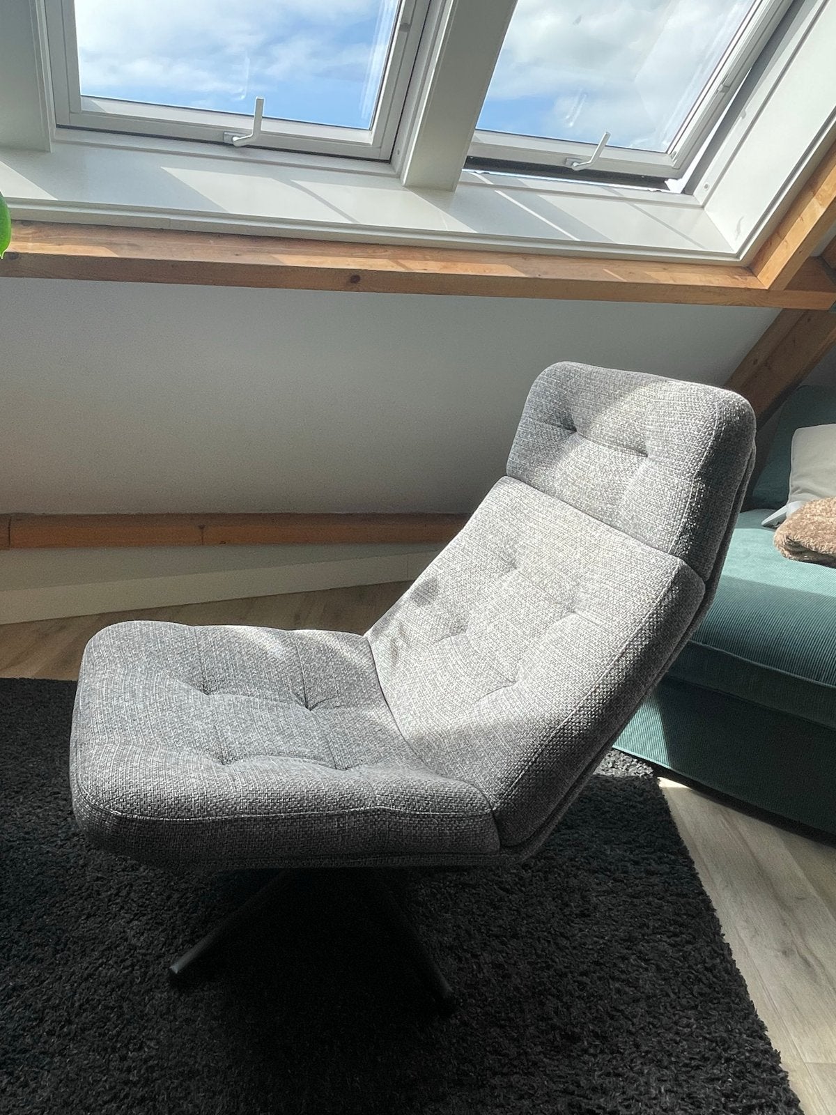 IKEA HAVBERG Draaifauteuil met Voetenbank, Huis en Inrichting, Fauteuils, Ophalen, Gebruikt, 75 tot 100 cm, 75 tot 100 cm