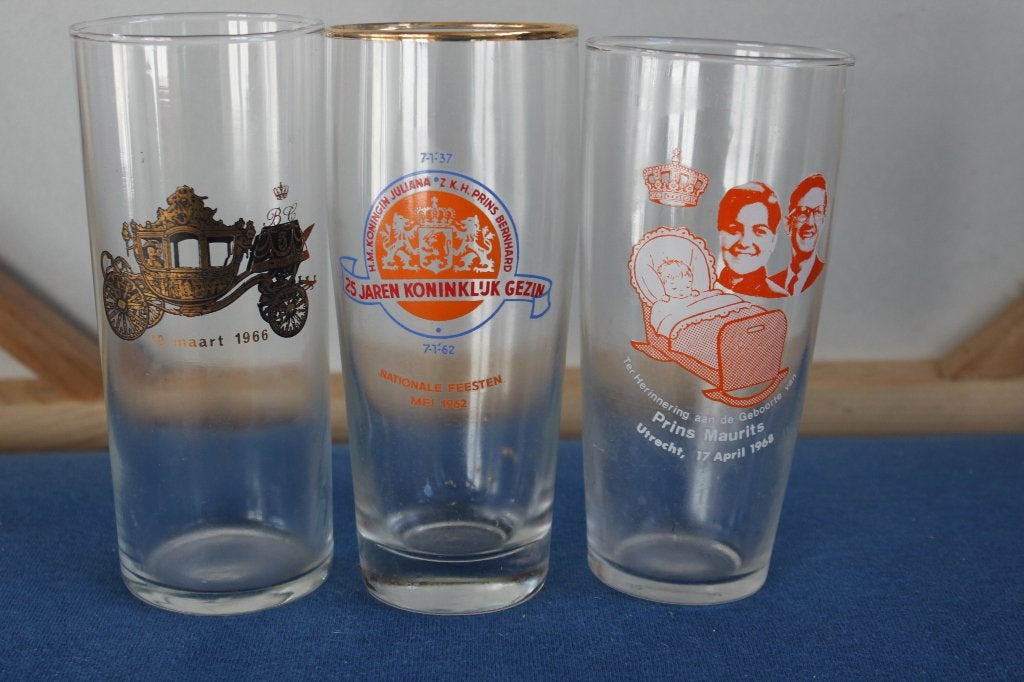 longdrink glas van het koningshuis 3x, Ophalen of Verzenden, Gebruikt, Frisdrankglas