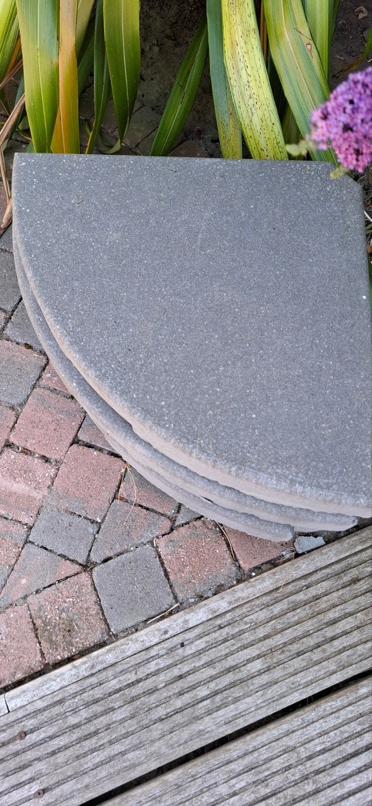 Betonnen driehoekegels voor parasolvoet, Ophalen, Gebruikt, Minder dan 1 meter, Parasolvoet