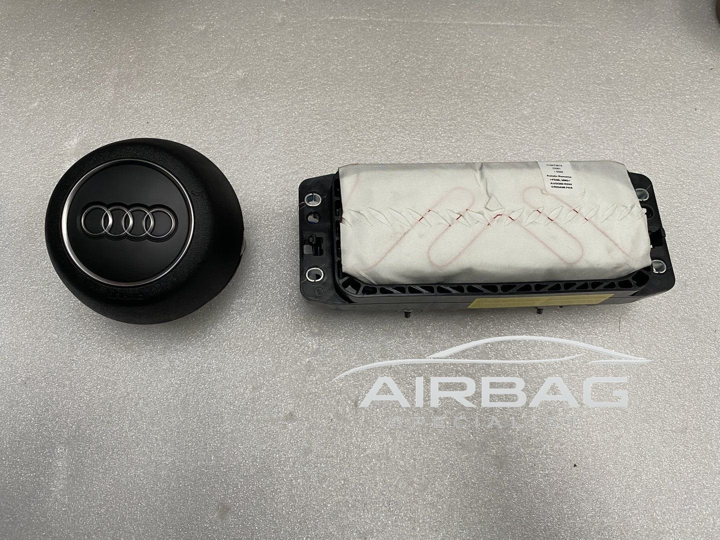 Audi A3 8Y 2020+ airbag set stuur airbag passagier airbag 8Y, Gebruikt, -, -, Ophalen of Verzenden