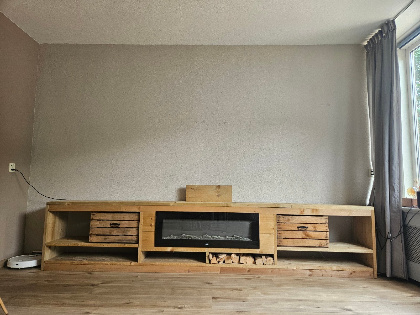 TV meubel met ingebouwde sfeerhaard (geen warmte), Huis en Inrichting, Ophalen