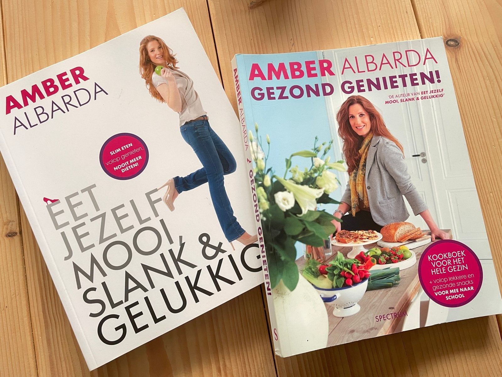 2 boeken van Amber Albarda: Eet Jezelf Mooi, Slank & Gelukki, Ophalen of Verzenden, Zo goed als nieuw, Gezond koken