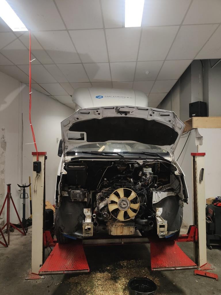 Auto / bedrijfswagens reparatie's tegen scherpe prijzen!, Ophalen