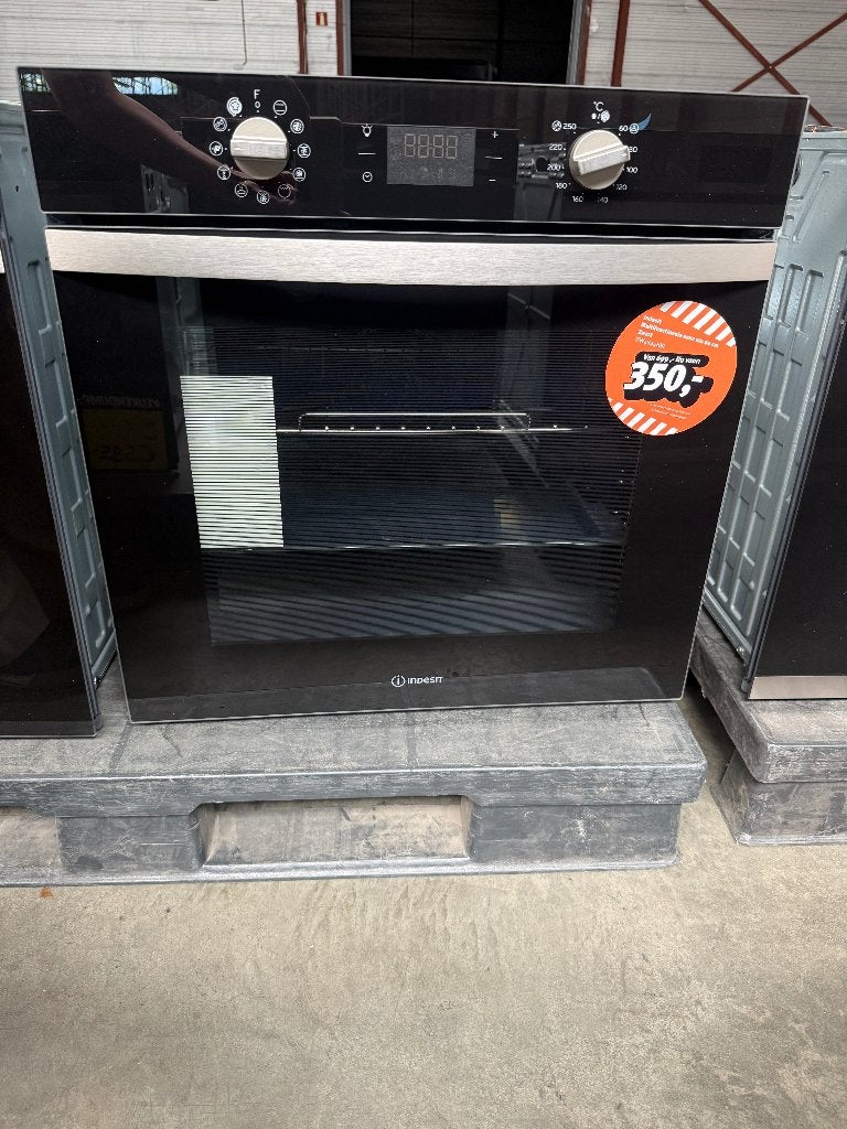 Indesit IFW 4844 H BL Inbouw Oven - Zo goed als nieuw, Ophalen, Oven, Hete lucht, Nieuw