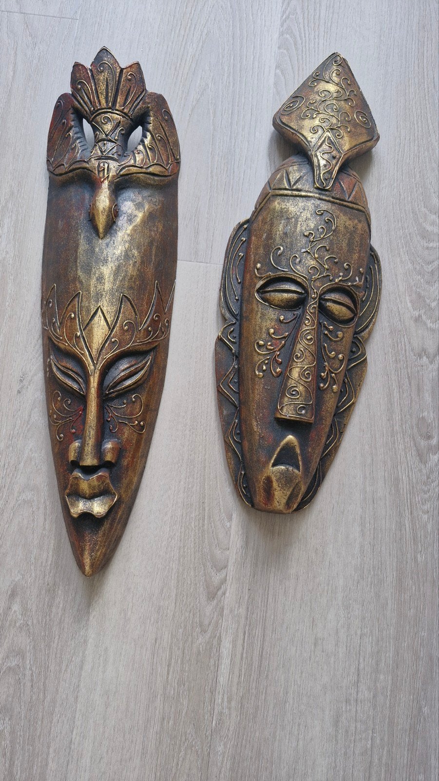 Set van 2 Afrikaanse decoratieve maskers, goudkleurig, Ophalen