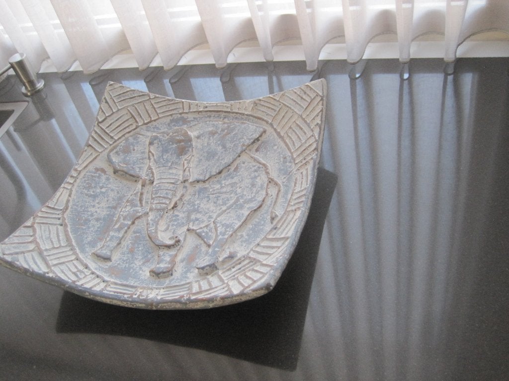 Stenen grijs/blauwe schaal 33x33cm, met reliëf., Ophalen, Schaal, Vierkant, Zo goed als nieuw