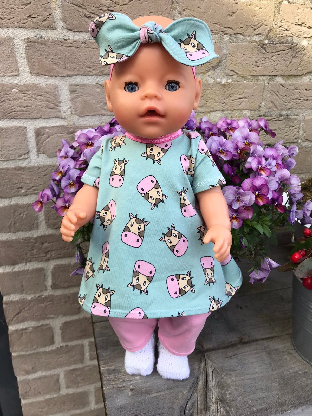 Poppenkleertjes voor baby born pop 43 cm jurkje koe, Kinderen en Baby's, Ophalen of Verzenden, Zo goed als nieuw, Babypop
