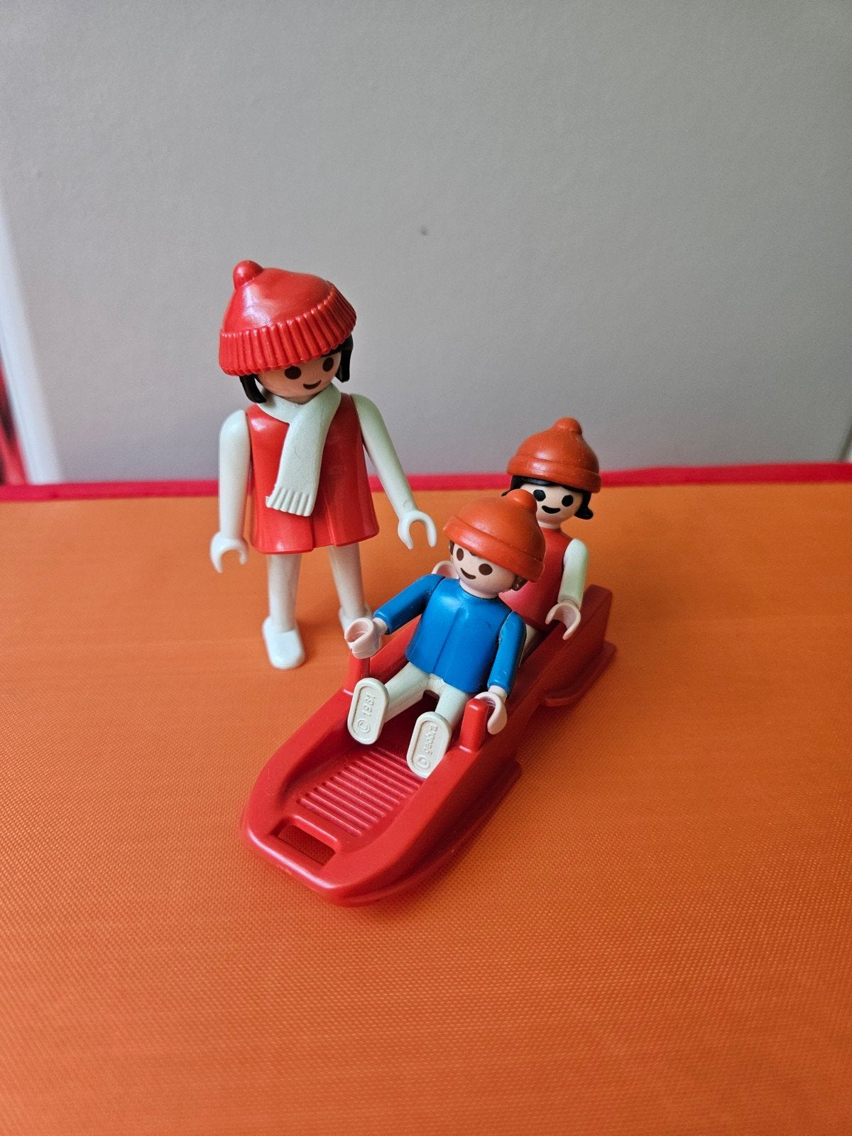 Playmobil Winterpret: 3 Figuren met Slee Vintage, Kinderen en Baby's, Speelgoed | Playmobil, Ophalen of Verzenden, Gebruikt, Complete set