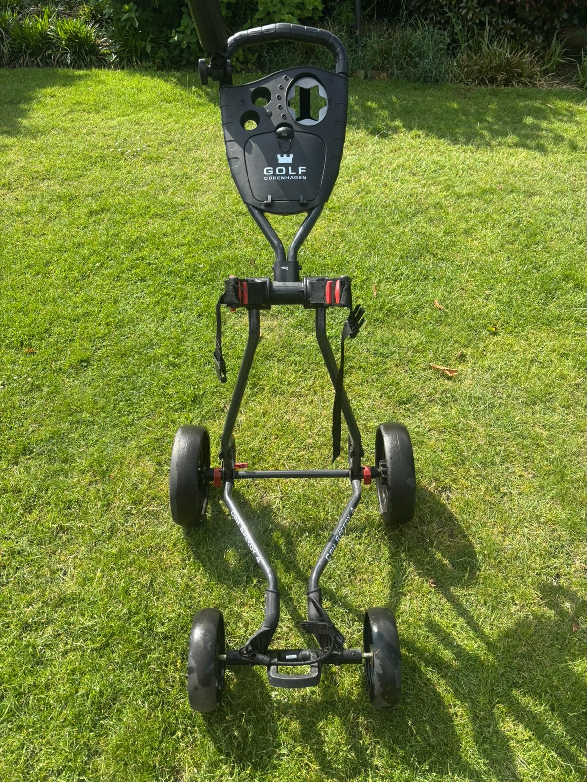 Golftrolley 4 wielen, Sport en Fitness, Golf, Ophalen of Verzenden, Zo goed als nieuw, Golfkar