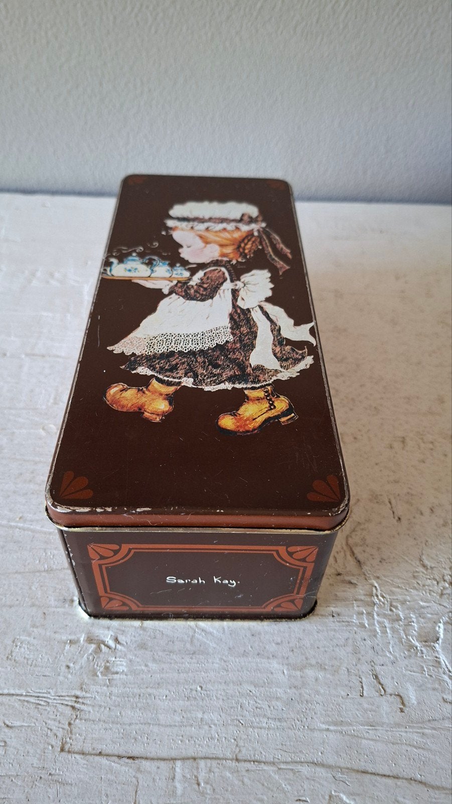 Vintage Sarah Kay Ontbijtkoekblik / Peperkoekblik – Jaren 70, Ophalen of Verzenden, Gebruikt, Overige