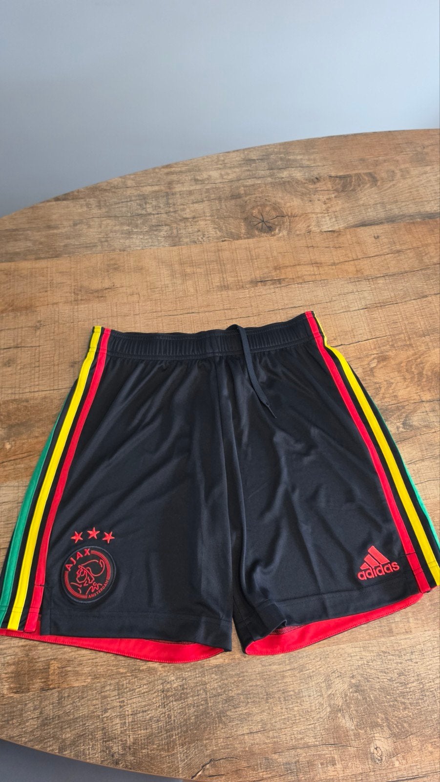 Ajax Bob Marley Short 2021/2022 Adidas - Maat M - Nieuw, Maat 48/50 (M), Nieuw, Ophalen of Verzenden, Adidas