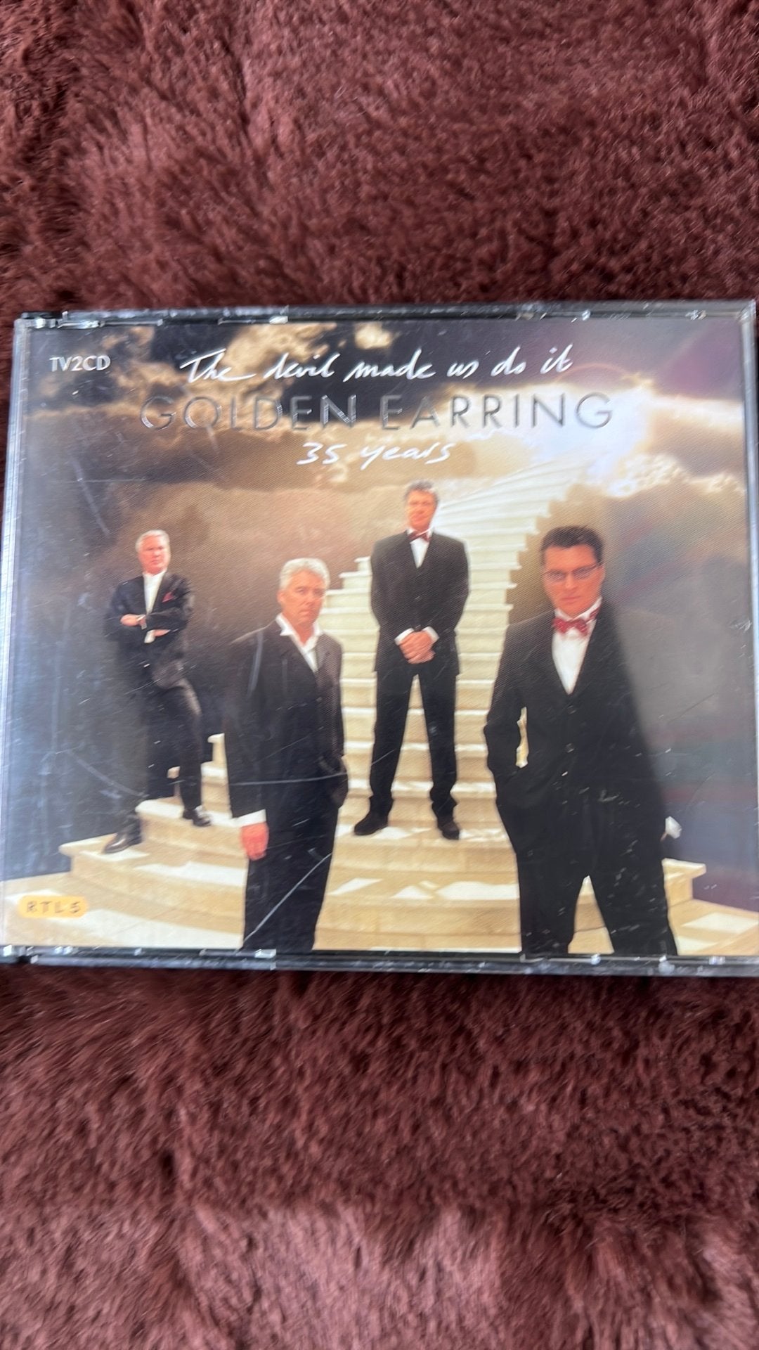 Dubbel cd GOLDEN EARRING 35 years, Ophalen of Verzenden, Zo goed als nieuw, Pop