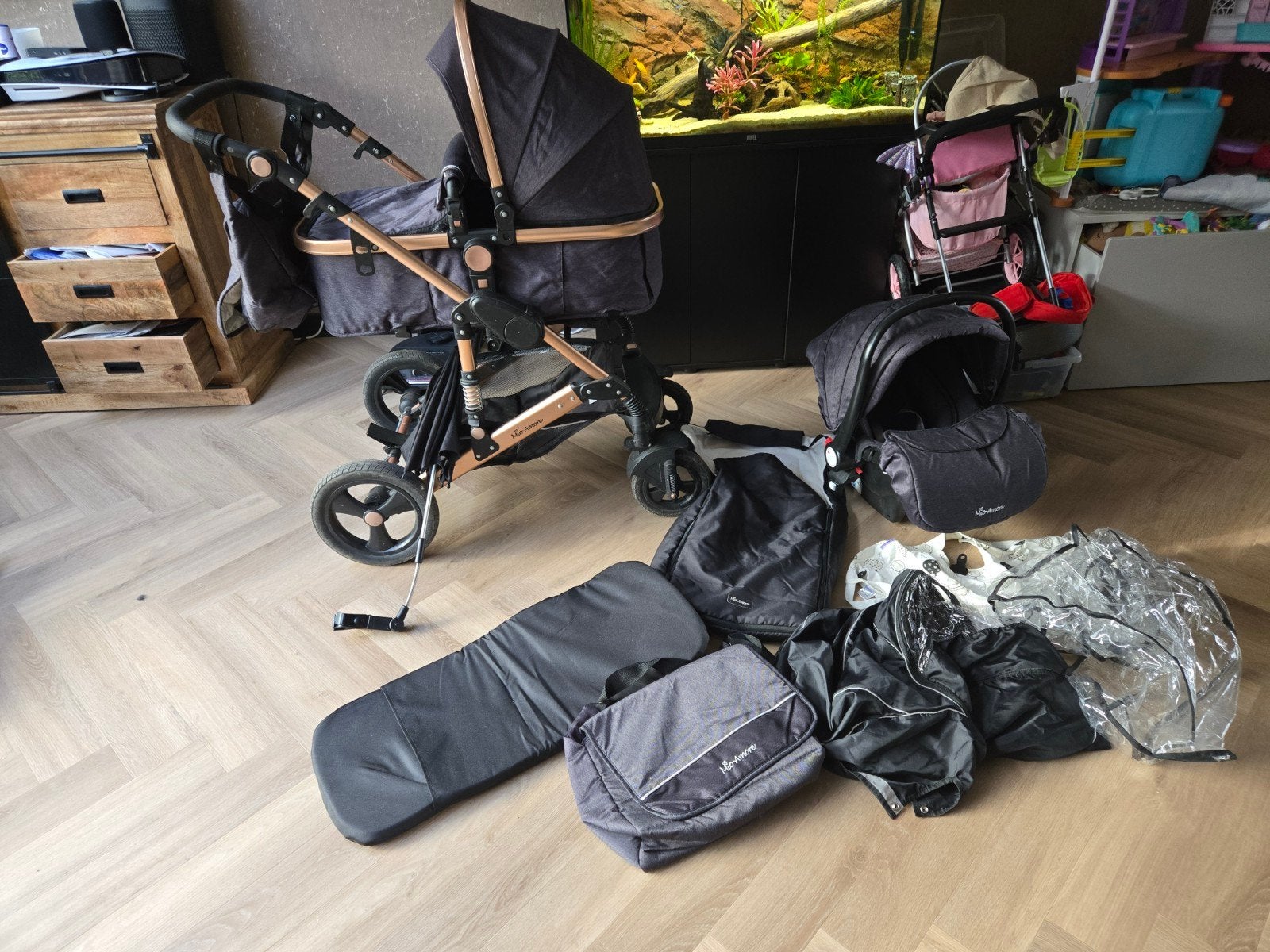 Mio Amore Kinderwagen met veel accessoires, Gebruikt, Met autostoeltje, Combiwagen, Ophalen