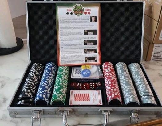 Pokerset Texas Hold'em, Hobby en Vrije tijd, Gezelschapsspellen | Kaartspellen, Vijf spelers of meer, Ophalen of Verzenden, Zo goed als nieuw