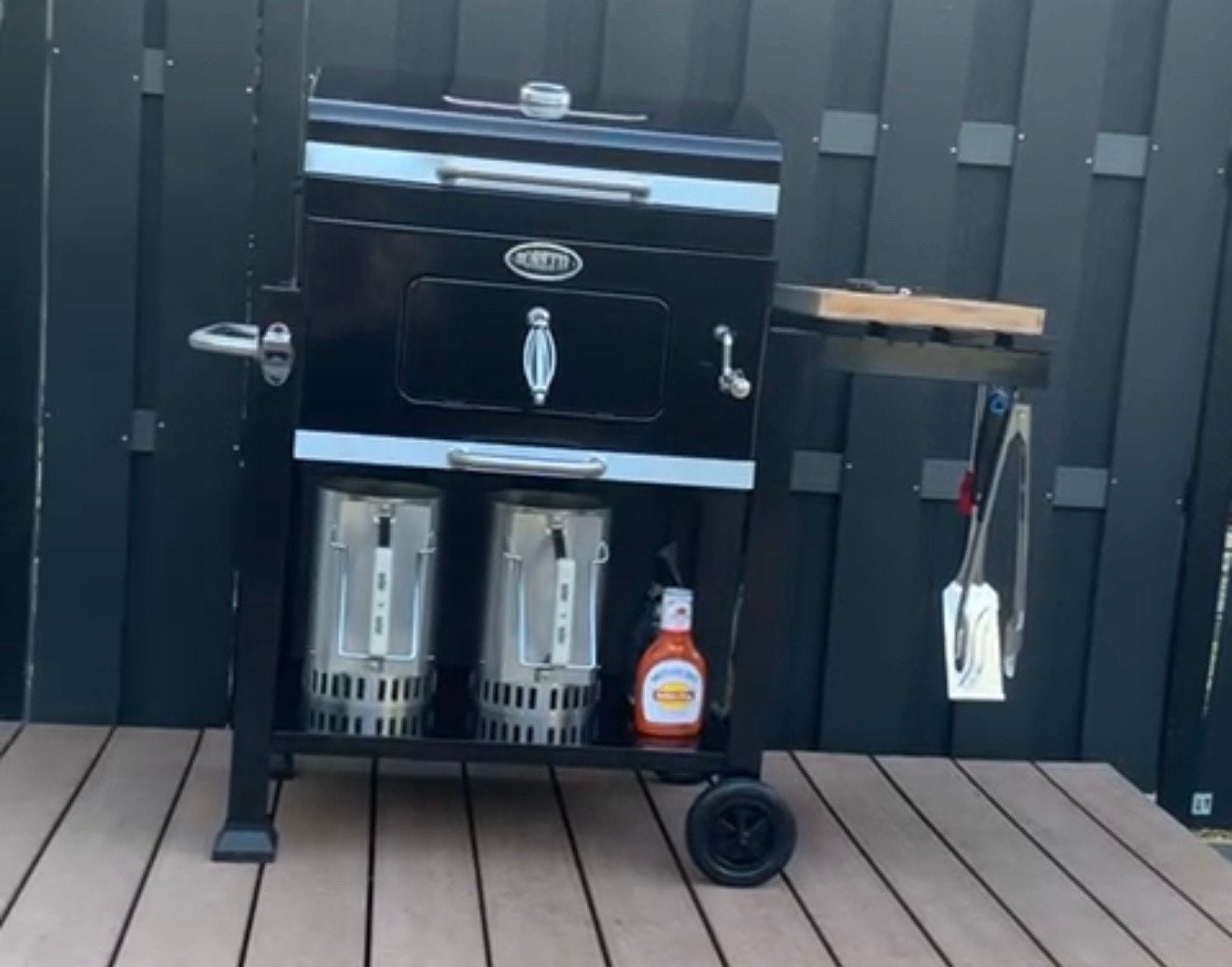 Boretti bbq, Ophalen, Gebruikt