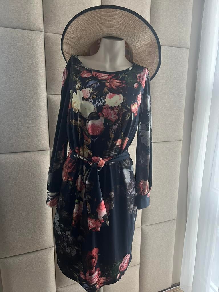 K-Design mooie gebloemde jurk/ maat S, Verzenden, Zo goed als nieuw, Maat 38/40 (M), Onder de knie