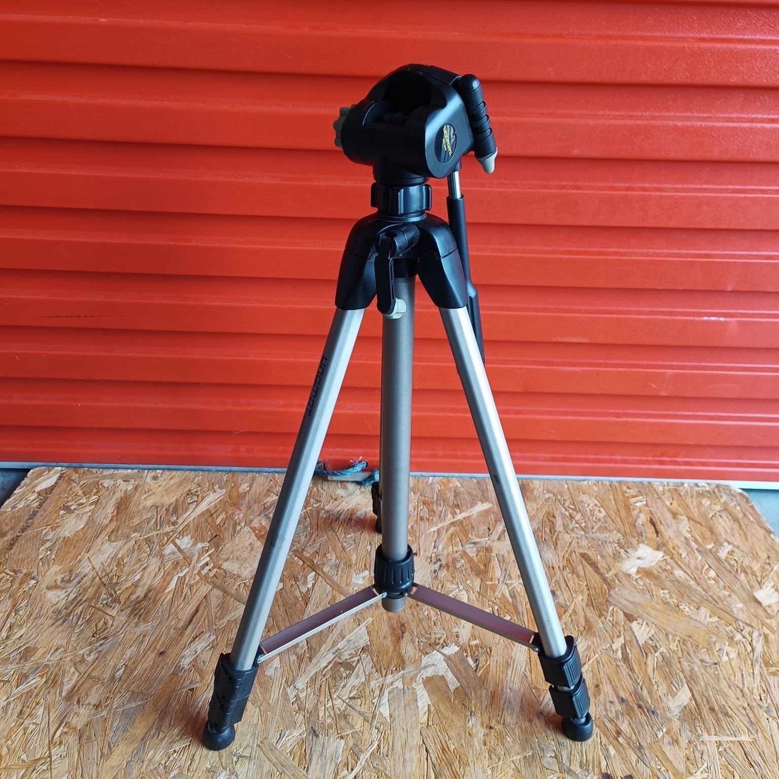 Unomat SVA 5000 Statief - Gebruikt, Met waterpas, 150 tot 175 cm, Gebruikt, Overige merken