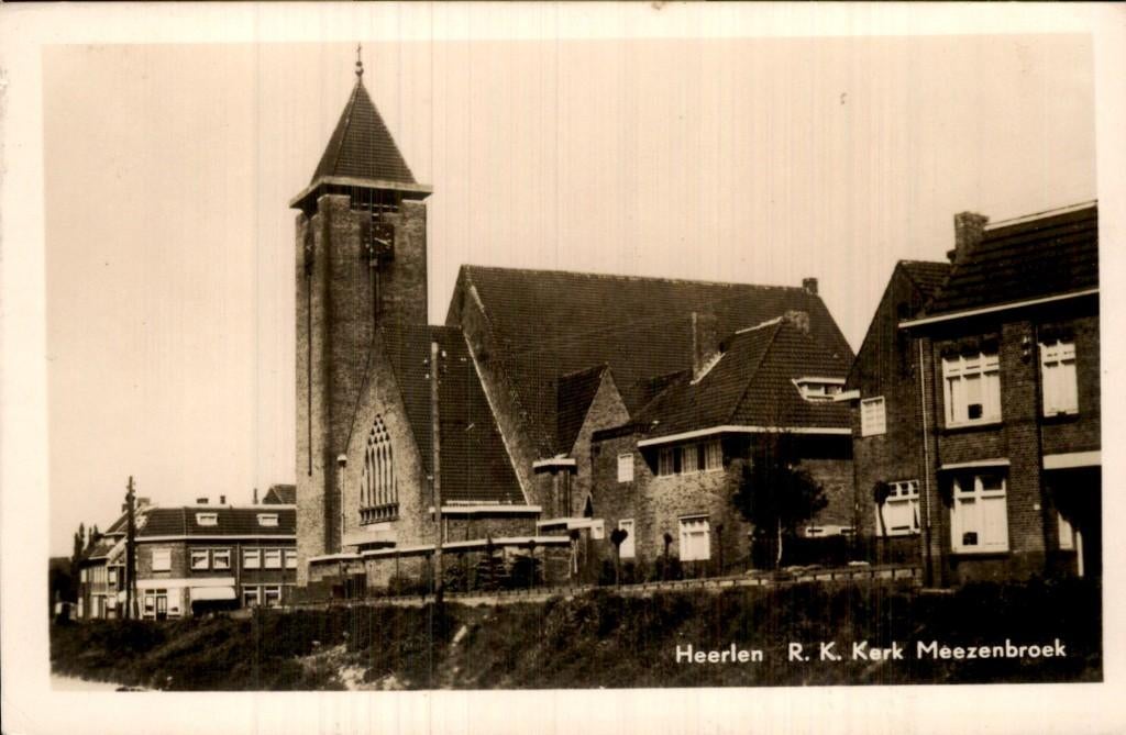 Heerlen - R. K. Kerk - Meezenbroek, Ophalen of Verzenden, 1940 tot 1960, Gelopen, Limburg