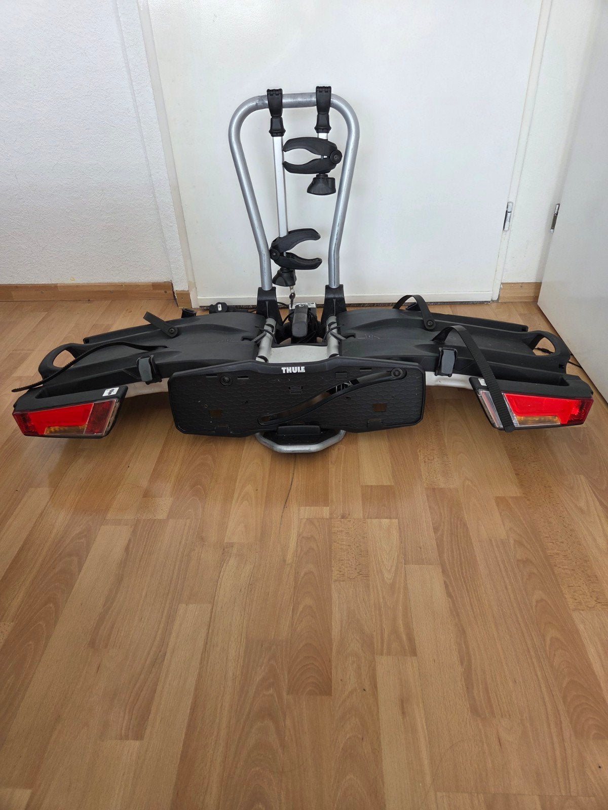 Thule EasyFold 931-Opvouwbaar fietsendrager voor 2 fietsen, Auto diversen, Fietsendragers, Ophalen, Gebruikt, Trekhaakdrager