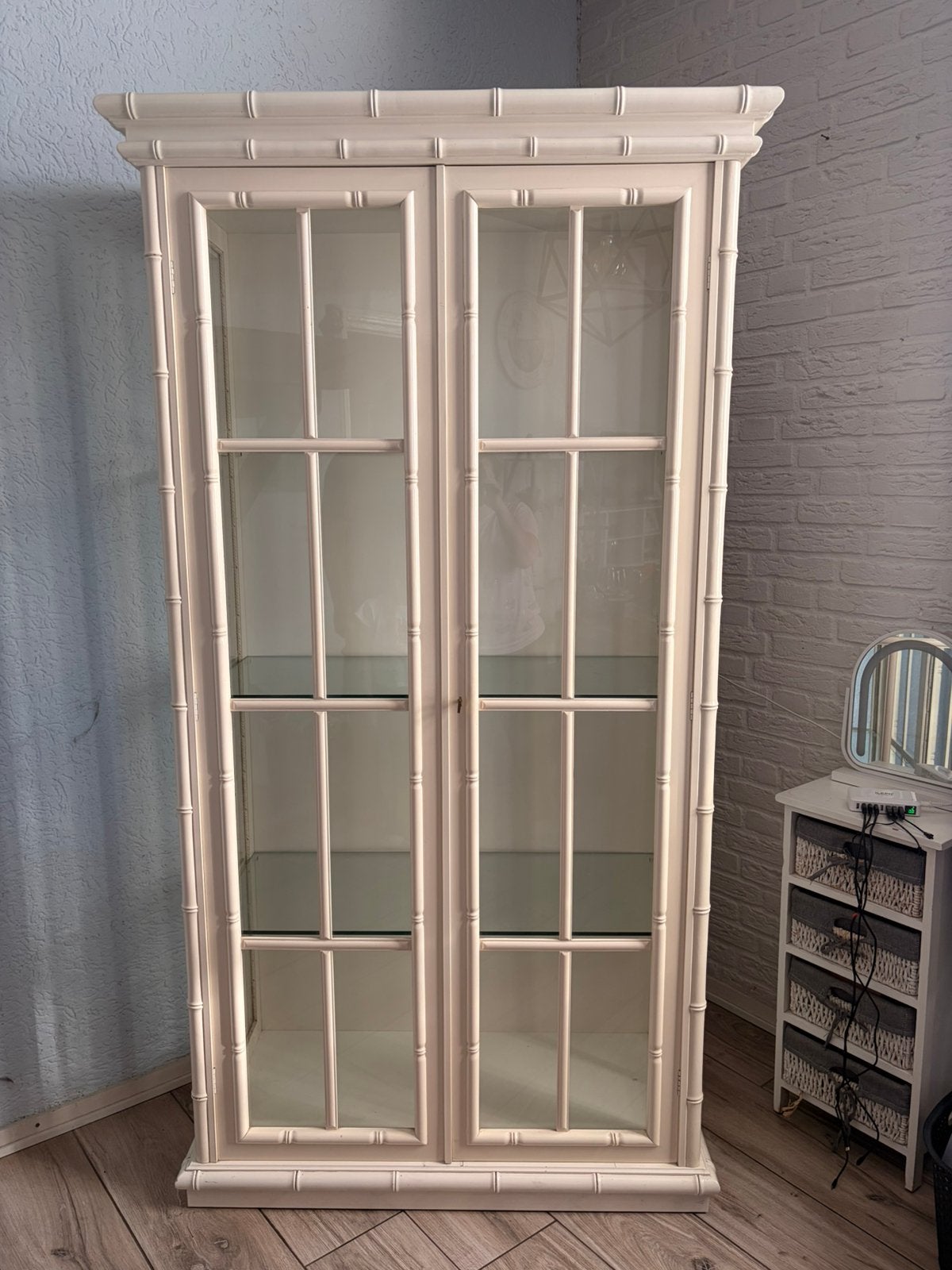 Hele nette vitrine kast, Ophalen, 50 tot 100 cm, Zo goed als nieuw, 150 tot 200 cm