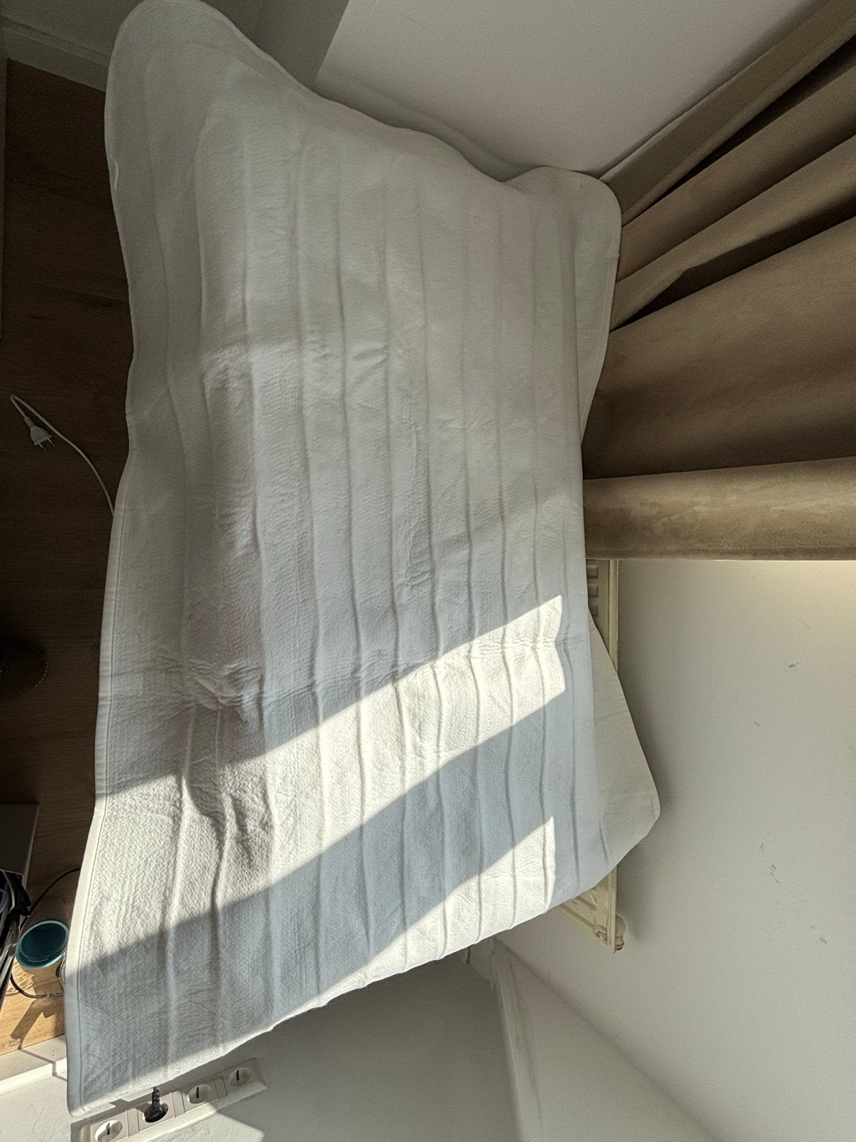 Elektrische verwarmde deken 1.2m x 80cm, Ophalen of Verzenden, Zo goed als nieuw, Wit, Deken of Dekbed