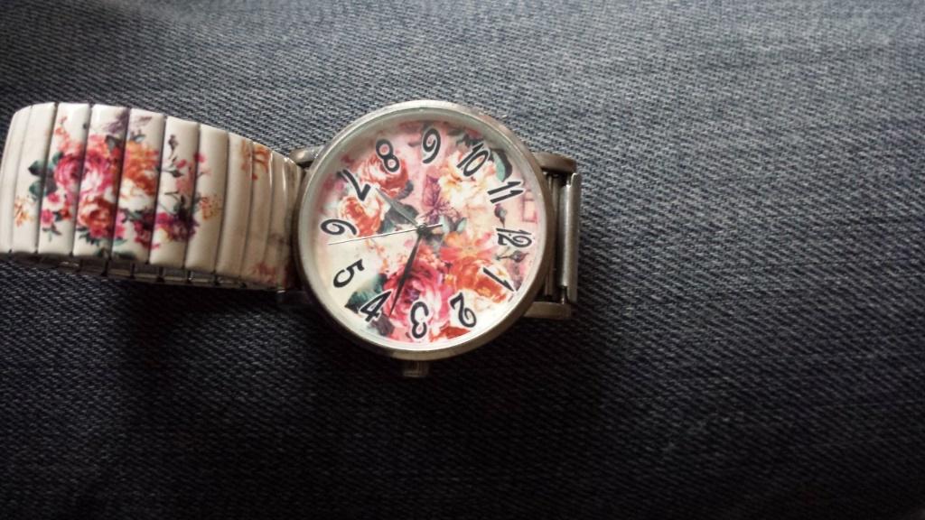 horloge RETRO Rozen _flower power (opknapper) ook VERZENDEN, Ophalen, Huis en Inrichting