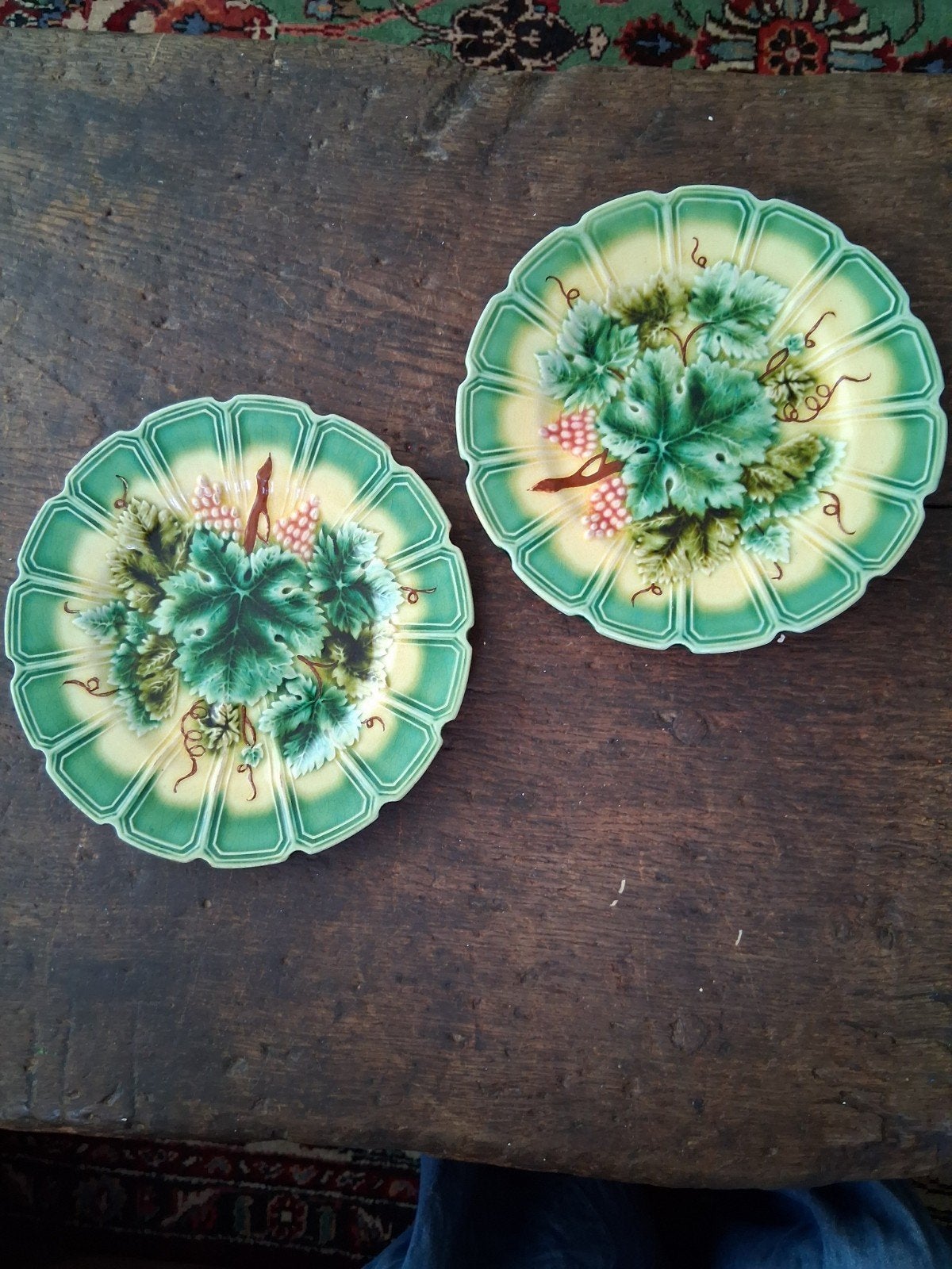 2 Majolica druivenborden, Ophalen of Verzenden