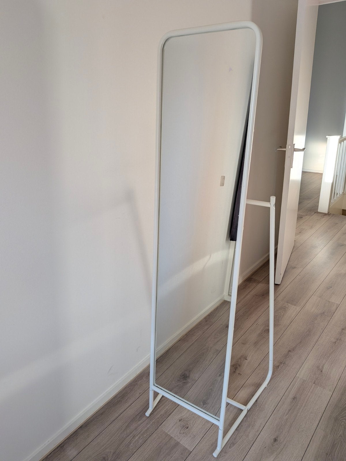 Staande spiegel Knapper from IKEA, Huis en Inrichting, Ophalen, Minder dan 50 cm, Zo goed als nieuw, 150 tot 200 cm