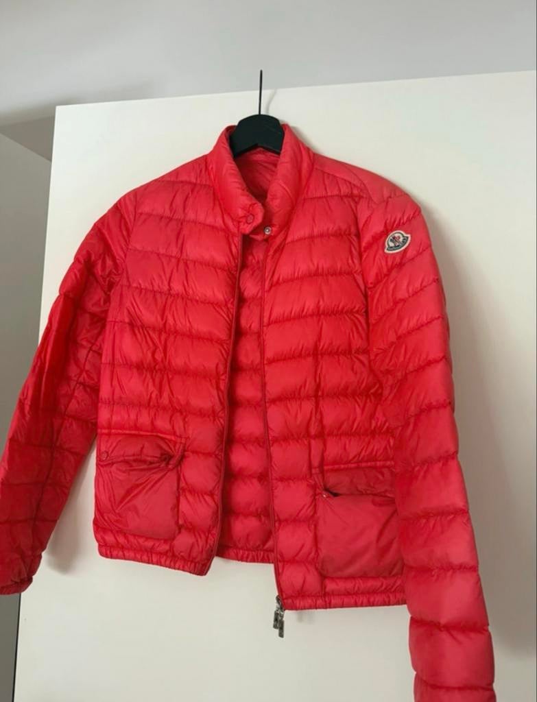 Moncler Lans Jas Maat S Origineel, Ophalen of Verzenden, Zo goed als nieuw, Maat 36 (S), Rood