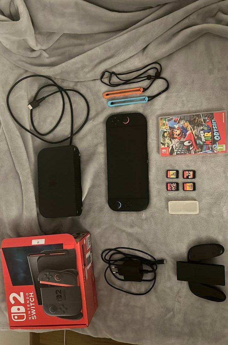 ❤️GLOEDNIEUWE Nintendo Switch 2 + EXTRA SPELLEN️🩵, Spelcomputers en Games, Ophalen of Verzenden, Zo goed als nieuw, Vanaf 3 jaar