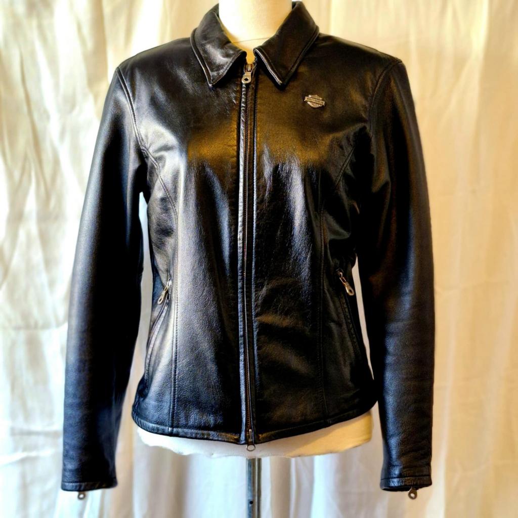 Sexy en slank dames motorjack Harley Davidson leer maat S, Motoren, Kleding | Motorkleding, Jas | leer, Dames, Nieuw zonder kaartje