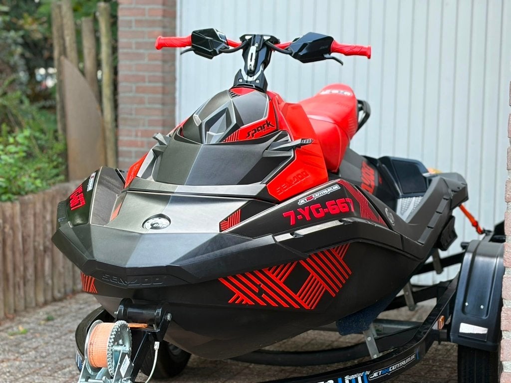 Sea-Doo Spark Trixx 3up (2021) – 70 uur – complete set, Ophalen, Gebruikt, Benzine, 70 tot 120 pk