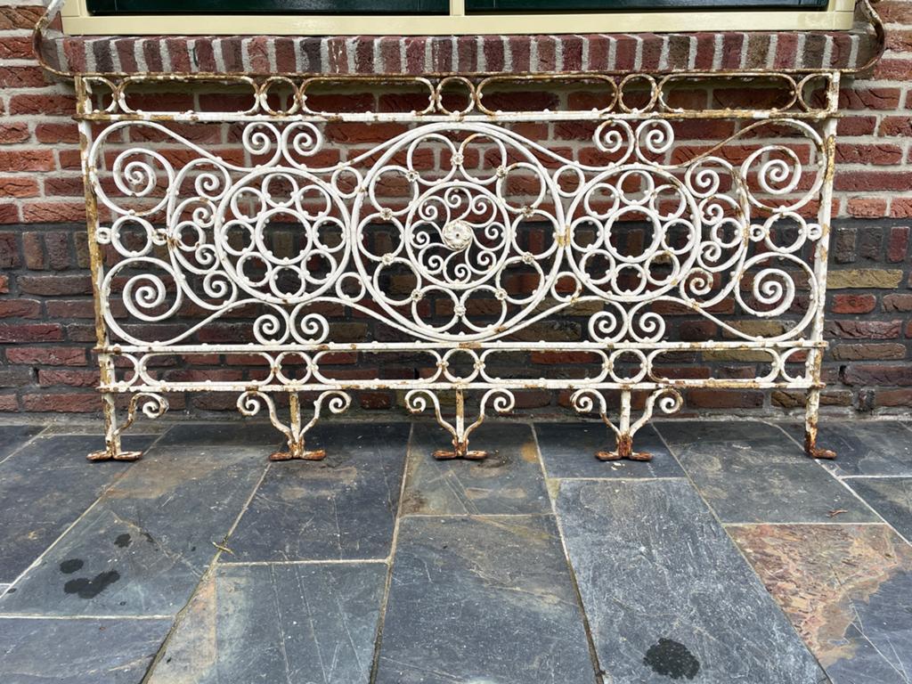 Antiek gietijzeren hekwerk / balkonhek, Tuin en Terras, Ophalen, Gebruikt, IJzer, Sierhekwerk