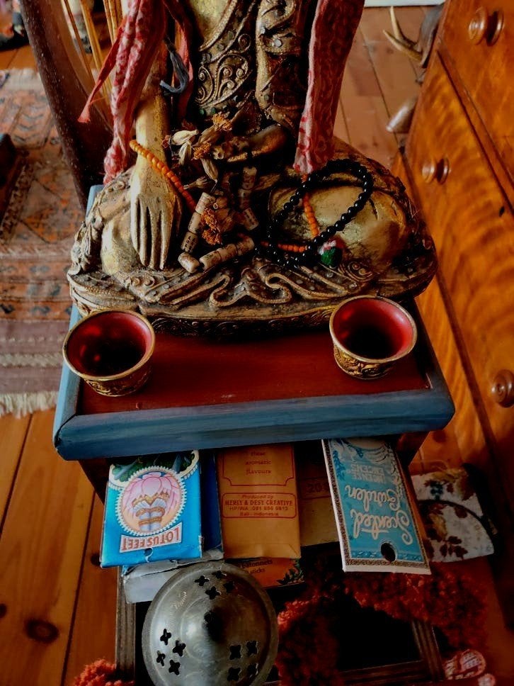 Vintage kastje, klein, hoog, met lade & uitschuif plankje., Antiek en Kunst, Ophalen