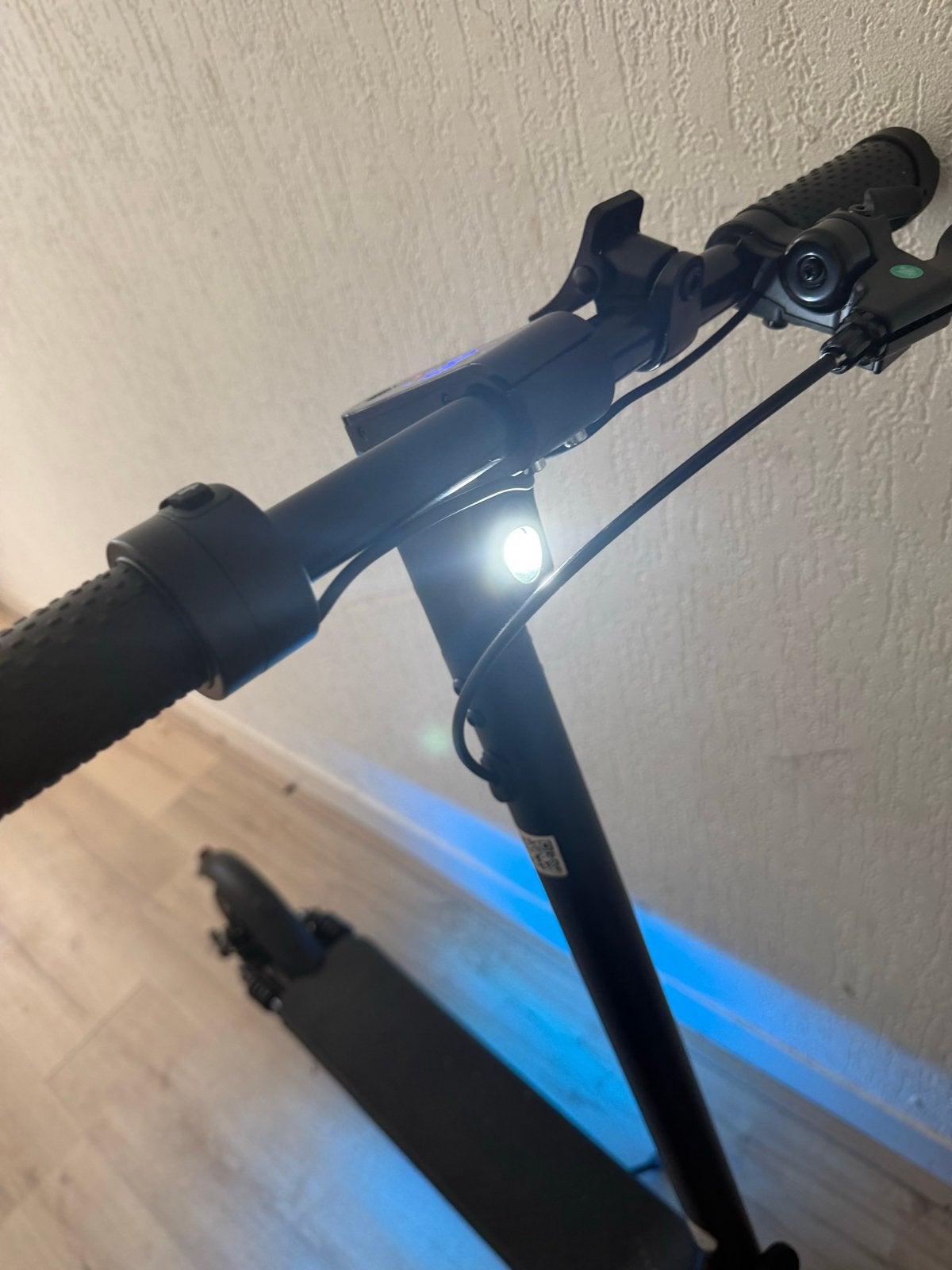 Elektrische step met LED, 25km/u, 20km actieradius, nette st, Fietsen en Brommers, Ophalen, Gebruikt, Elektrische step (E-scooter)