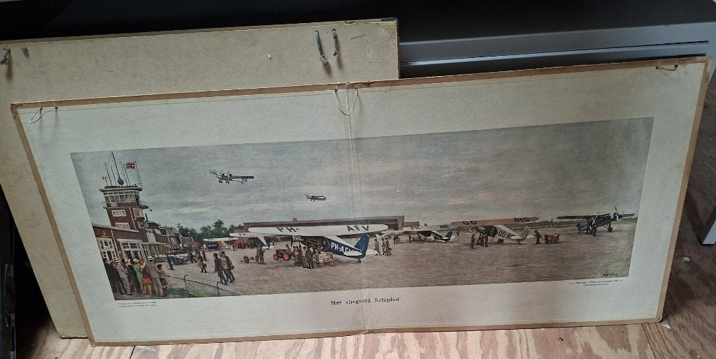 Schoolplaat Het vliegveld schiphol, Antiek en Kunst, Ophalen, Geschiedenis