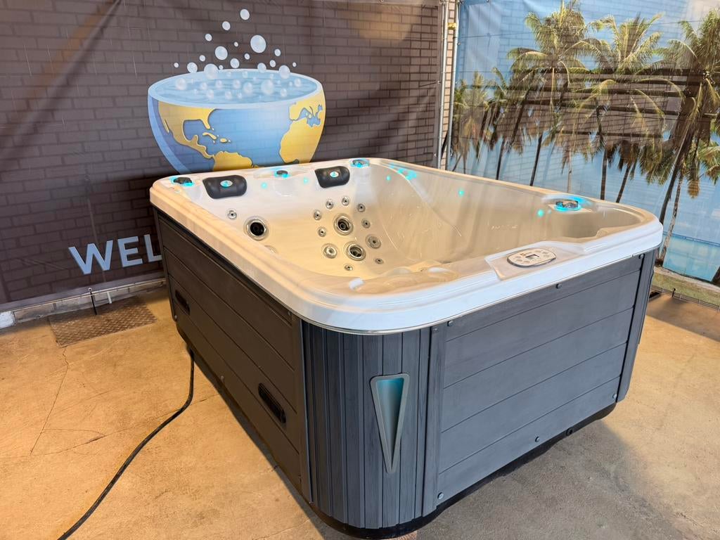 Passion Spa Oxford Balboa 2 ligplaatsen. Sterke massage!