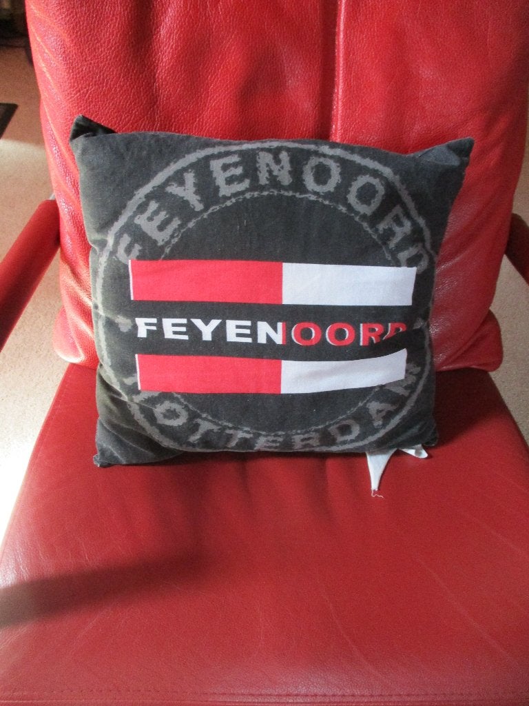 Kussentje Feyenoord, Ophalen, Gebruikt, Vierkant