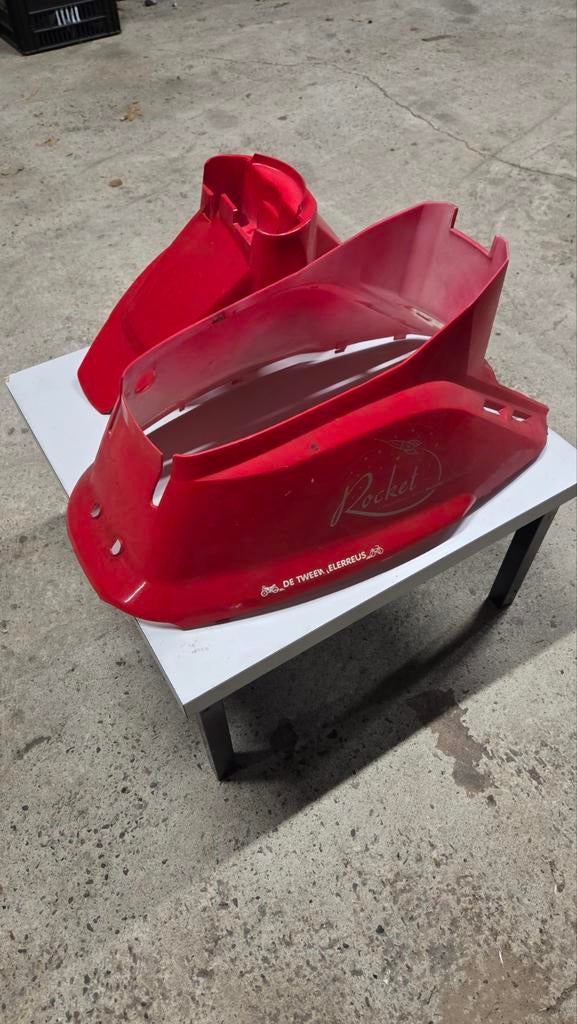 Yamaha mint  rocket suzuki kappen, Fietsen en Brommers, Brommeronderdelen | Scooters, Ophalen of Verzenden, Kap, Yamaha
