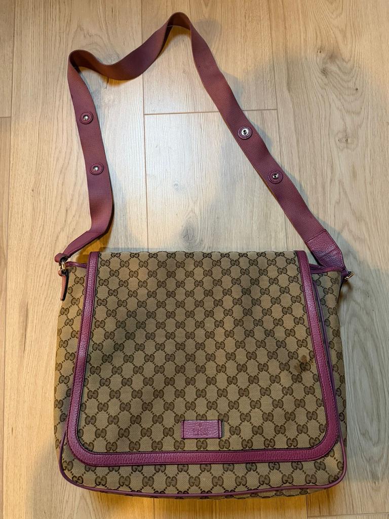 Gucci luiertas met en roze details, Ophalen of Verzenden, Gebruikt, Schoudertas