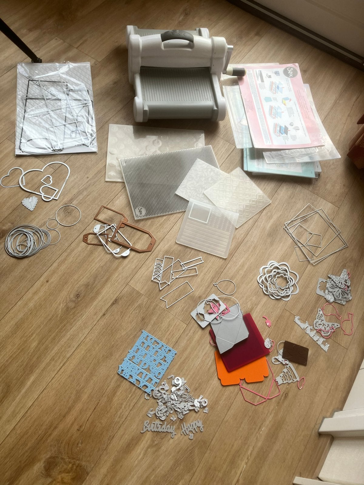 Sizzix Big Shot plus met diverse snijmallen, Geschikt voor snijden, Gebruikt, Machine, Overige merken