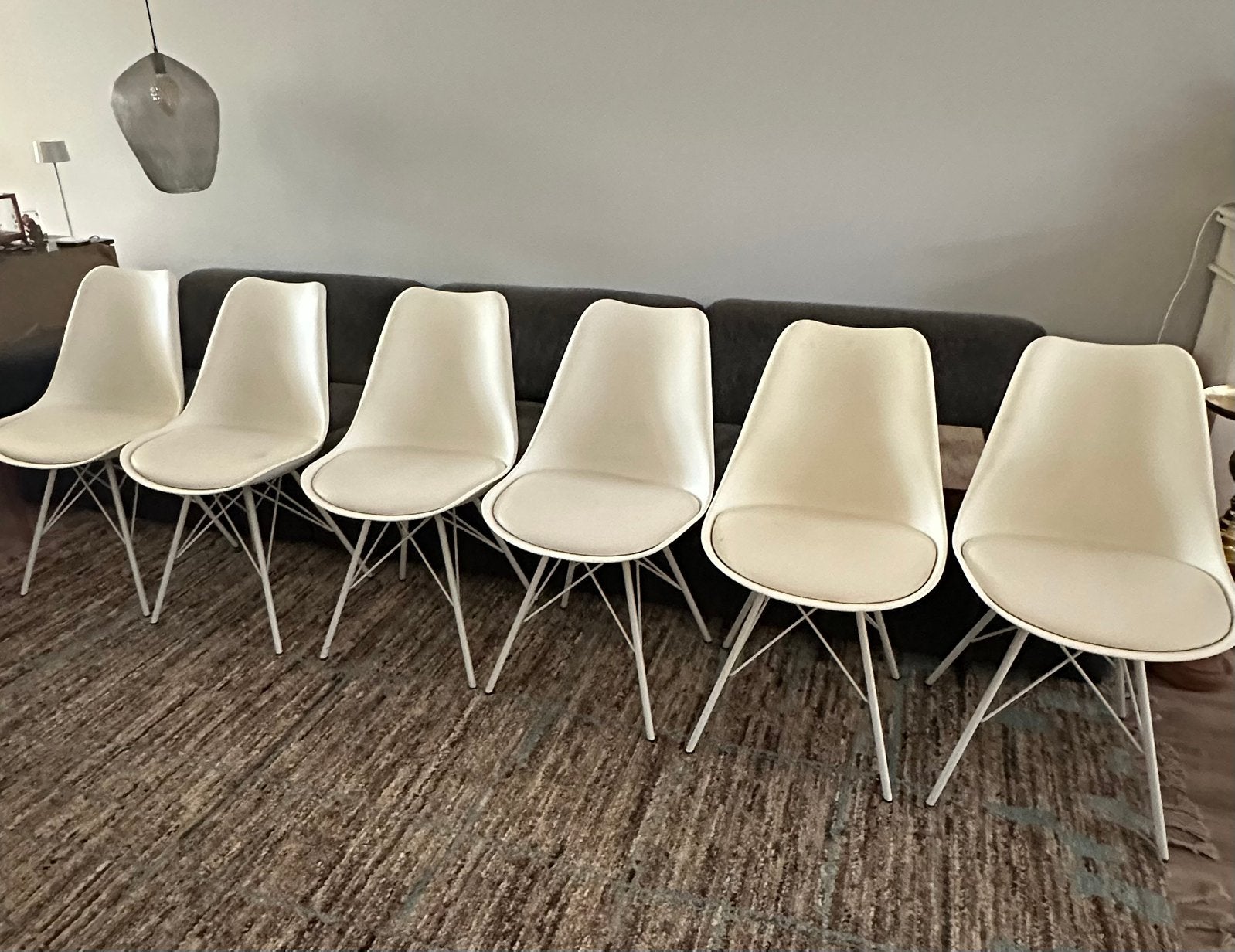 6 witte stoelen in Eames-stijl, Huis en Inrichting, Stoelen, Gebruikt, Vijf, Zes of meer stoelen, Wit, Ophalen