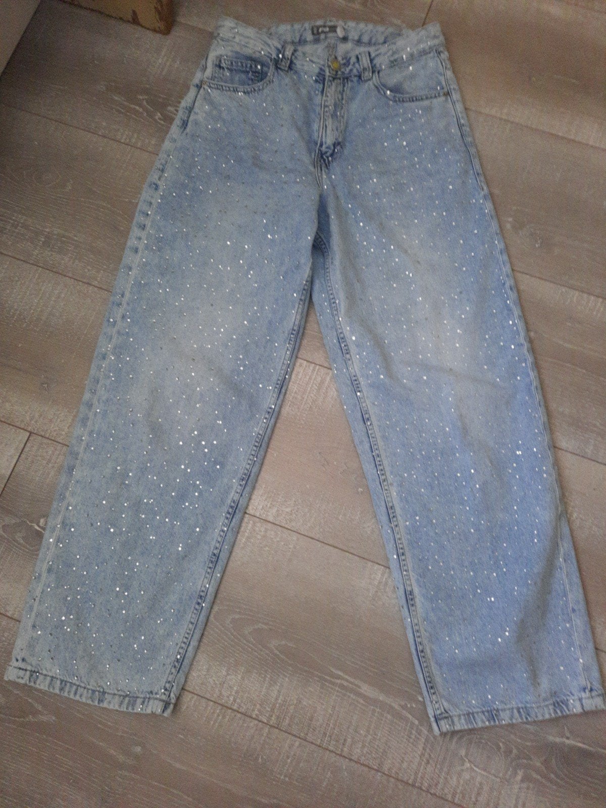 FB Sister Jeans met Rhinestones Maat S, Kleding | Dames, Spijkerbroeken en Jeans, Zo goed als nieuw, W28 - W29 (confectie 36)