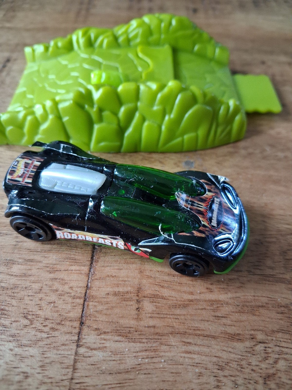 Hot Wheels Roadbeasts auto met lanceerplatform, Ophalen of Verzenden, Gebruikt