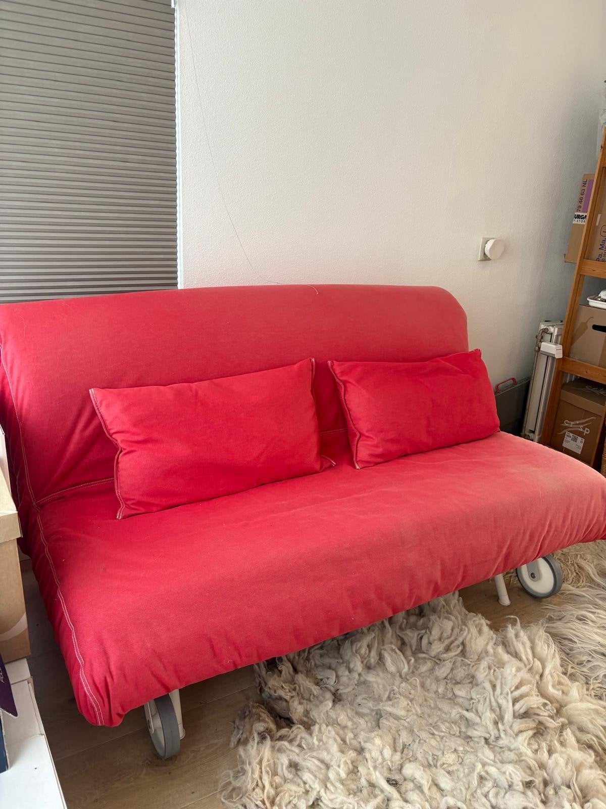 Rode slaapbank/futon met kussens (ikea), Ophalen, Gebruikt, Tweepersoons, Rood