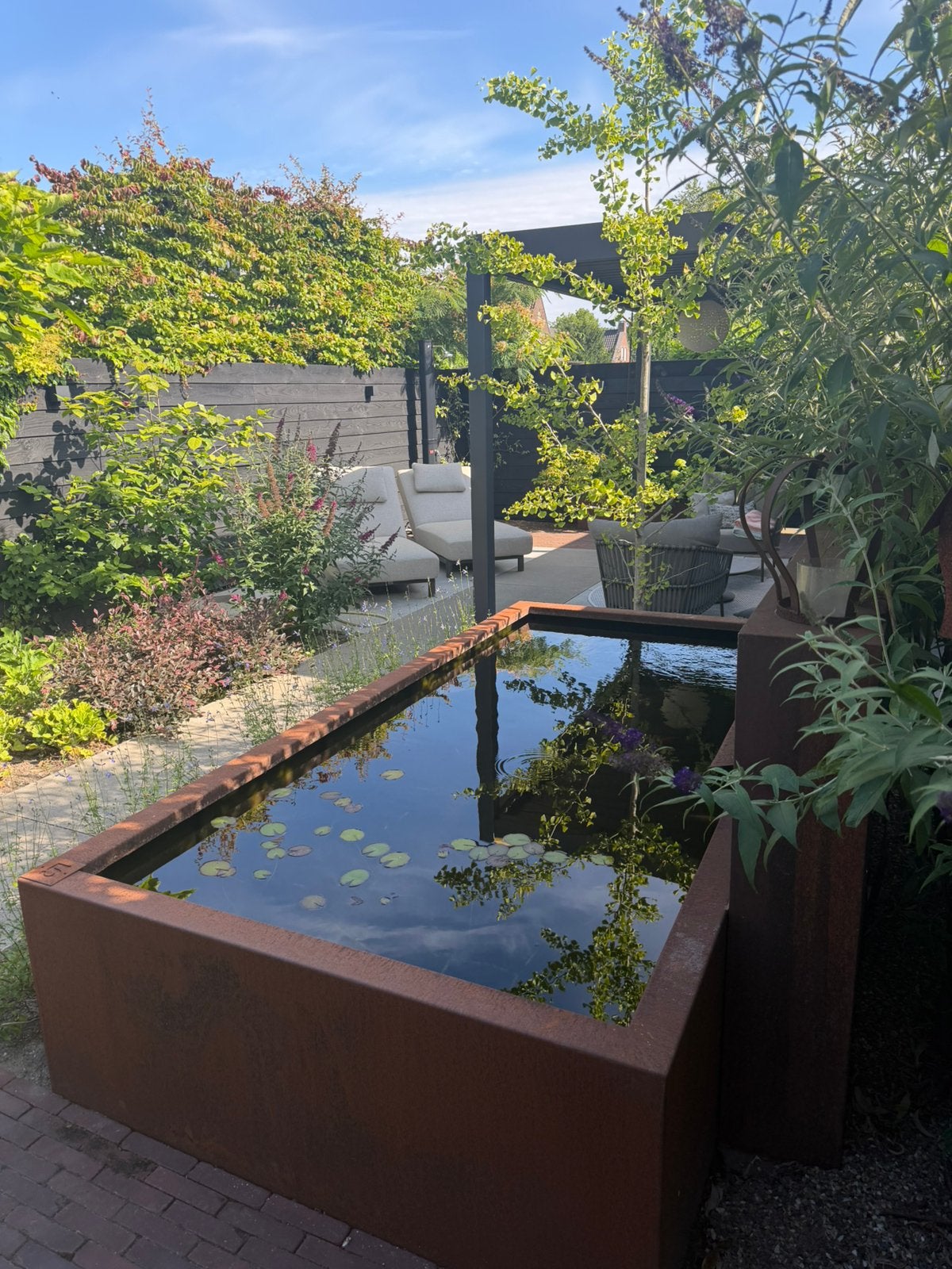 Cortenstale vijver met waterval 300x150, Verzenden, Zo goed als nieuw