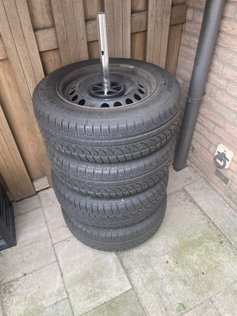 Winterbanden, Ophalen, 15 inch, Nieuw, Winterbanden