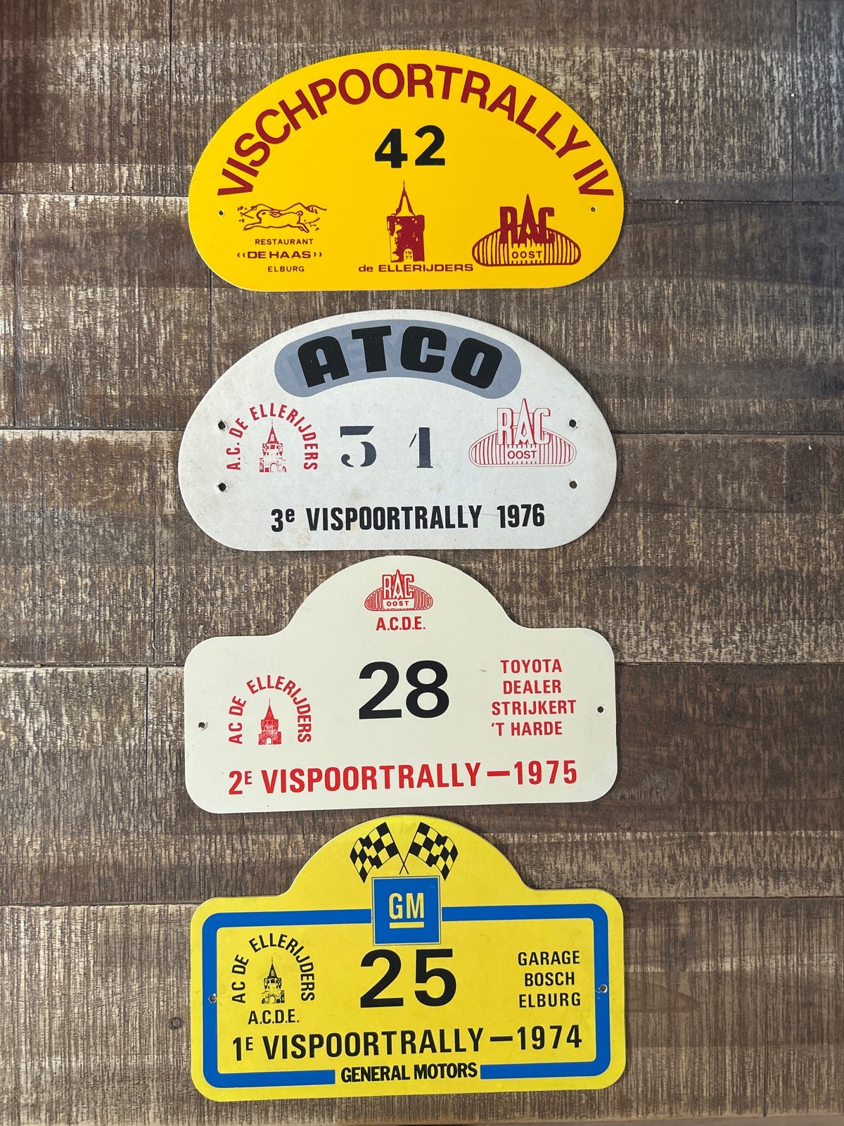 Set van 4 Vispoortrally rallyschilden - Jaren '70, Ophalen of Verzenden, Gebruikt, Auto's